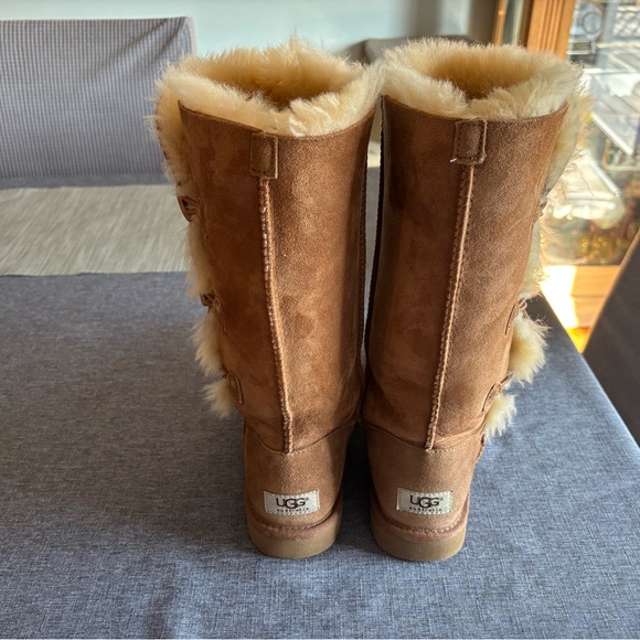Tall Bailey button Ugg Australia boot - Picture 4 of 4